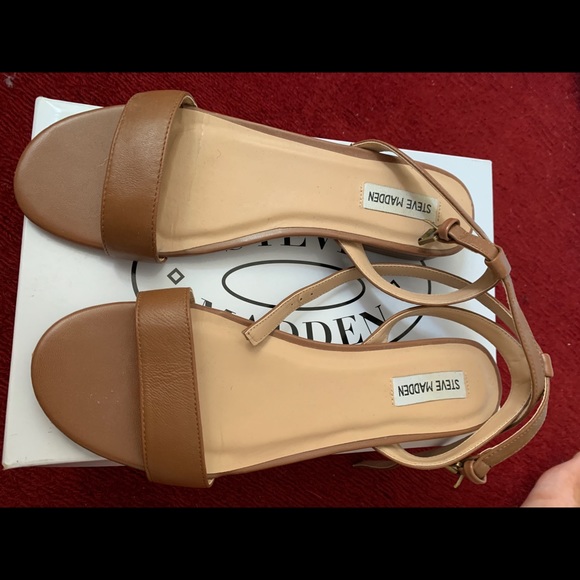 STEVE MADDEN perfect summer sandal - Picture 3 of 3